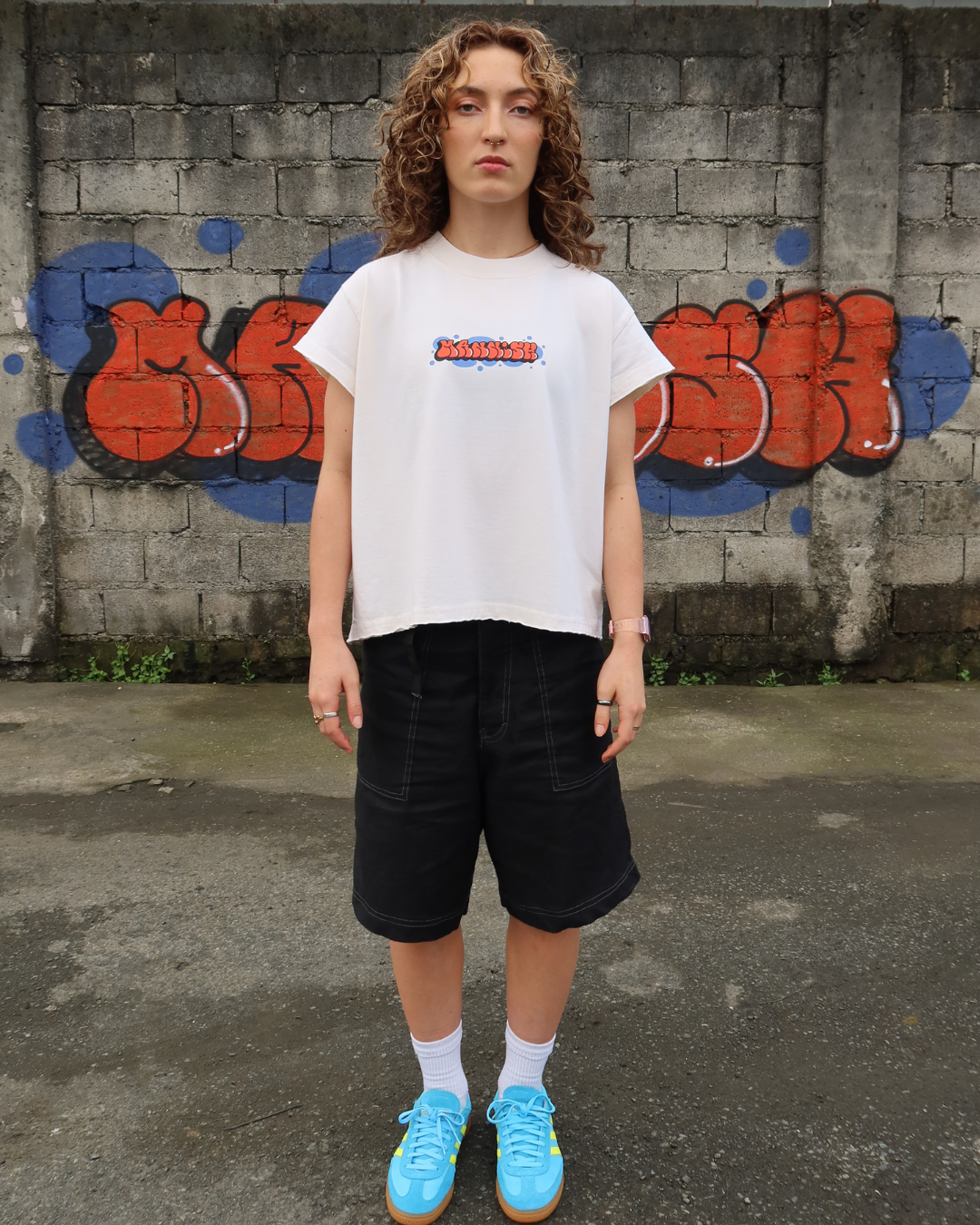 Rewrite the Wall High Collar Semi Muscle Cropped Distressed Tee